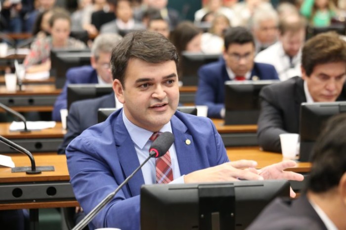 Proposta dispensa realização de audiência de conciliação em ação de despejo por falta de pagamento
