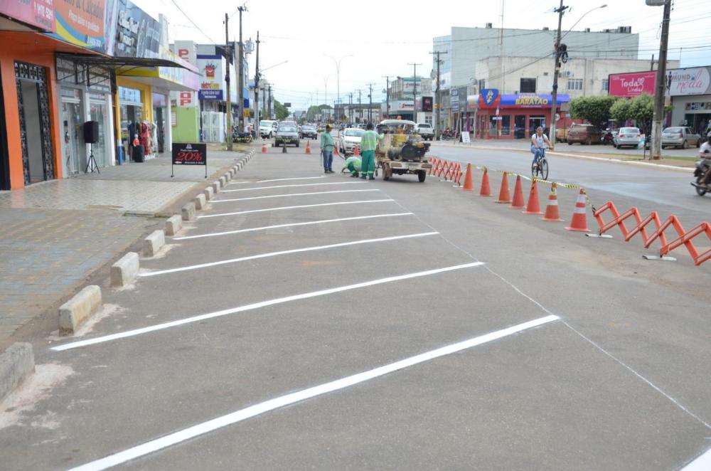 Semust amplia número de vagas de estacionamento na Avenida Jamari