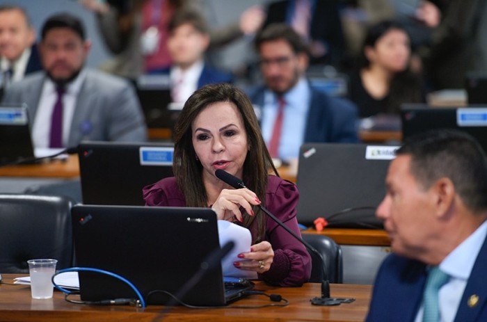 CCJ aprova acessibilidade para pessoas com deficiência auditiva em concursos
