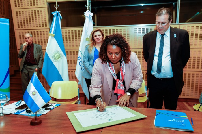 Brasil e Argentina assinam declaração que fortalece economia cultural