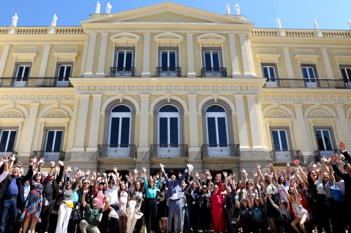 Hoje é Dia: Museu Nacional faz 205 anos ainda em reconstrução
