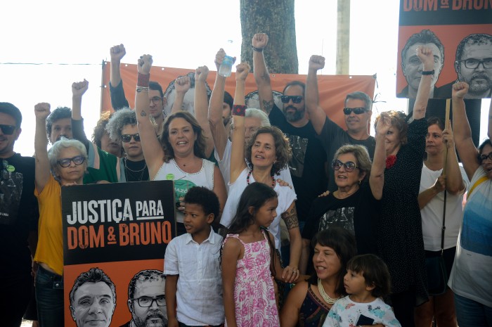 Em Copacabana, ato homenageia Dom e Bruno um ano após suas mortes