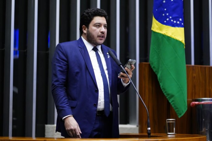 Comissão aprova projeto que obriga loja a informar cliente sobre armazenamento de ração animal