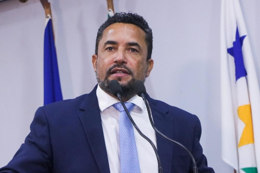 MP entra na Justiça contra prefeito de Ji-Paraná por criar cargos comissionados irregulares