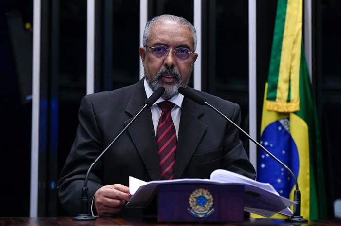 Paim avalia calamidade provocada pelo ciclone que atingiu o Rio Grande do Sul