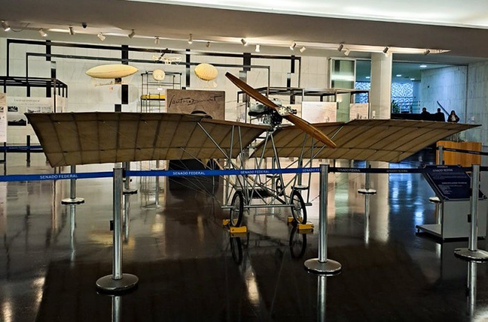 Congresso sedia exposição sobre 150 anos de Santos Dumont até 30 de julho
