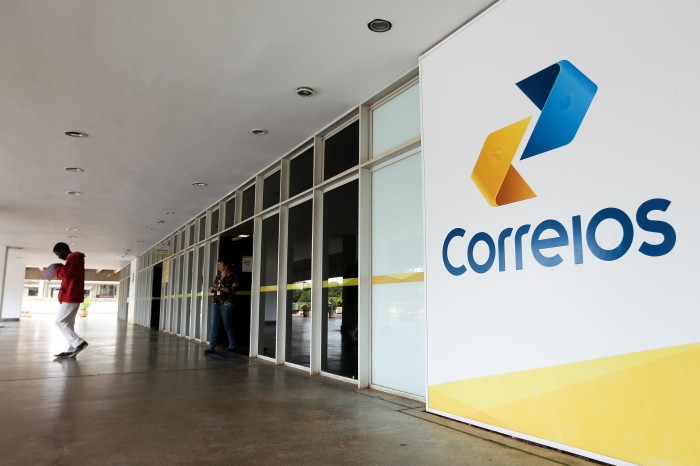 Correios vão vender seguros nas agências em 2024